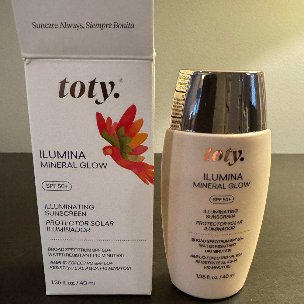 Toty Ilumina Mineral Glow SPF 50 Illuminating Sunscreen 1.35 oz 40 ml Full 6/26